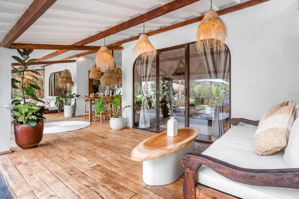 Newly Renovated Trendy 3Bdrs Villa - Bingin Center Pecatu  Indonesia