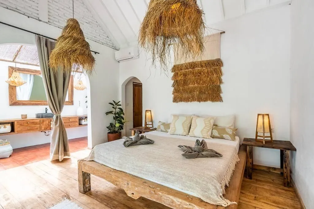 Newly Renovated Trendy 3Bdrs Villa - Bingin Center Pecatu  Indonesia