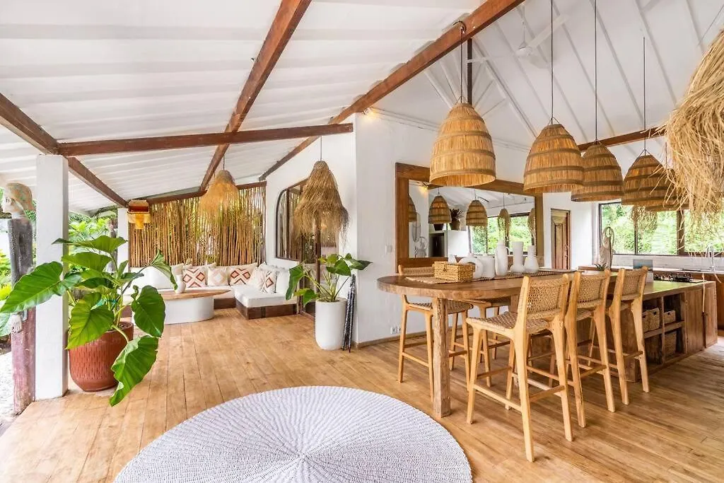 Newly Renovated Trendy 3Bdrs Villa - Bingin Center Pecatu