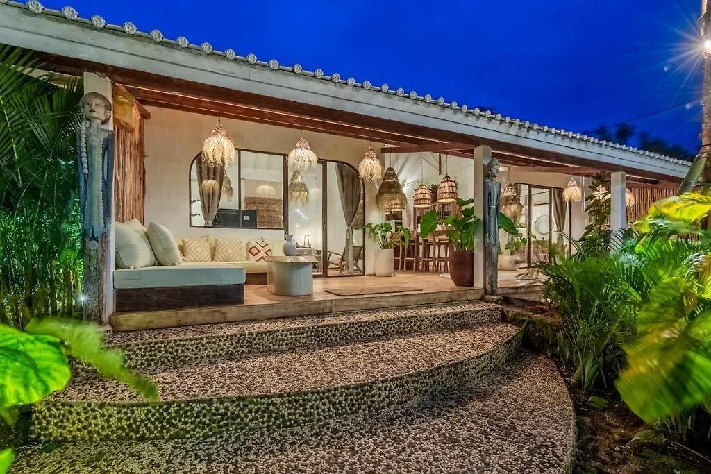 Newly Renovated Trendy 3Bdrs Villa - Bingin Center Pecatu   Pecatu (Bali)